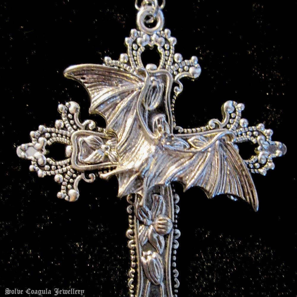 Solve Coagula Jewellery - Vampire Crucifix Ketting - Zilverkleurig